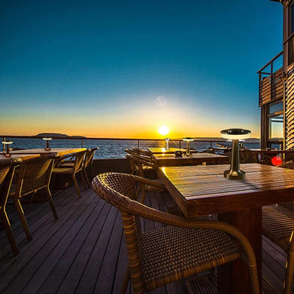 Avelena | AuraMetal - Nordisch inspirierte Tischlampe