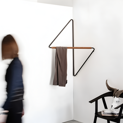 Avelena | Triad Kleiderständer – Geometrischer Multi-Zweck Metall Garderobenständer