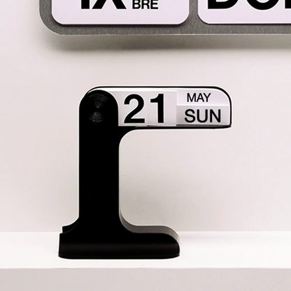 Avelena | Der Everest Perpetual Calendar