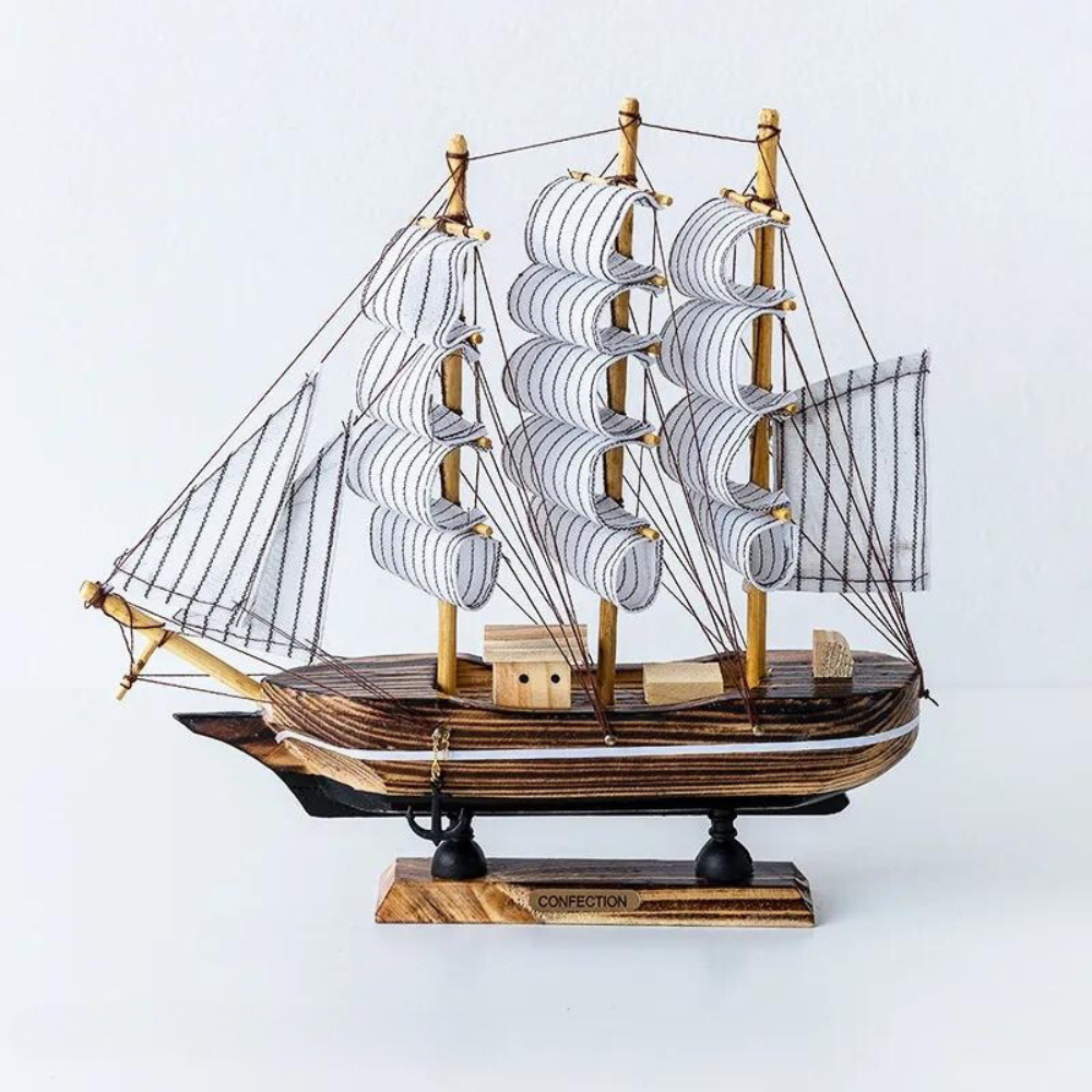 Avelena | Royaleva Nordic Holz Segelboot Skulptur - LED beleuchtetes Dekorstück, batteriebetrieben