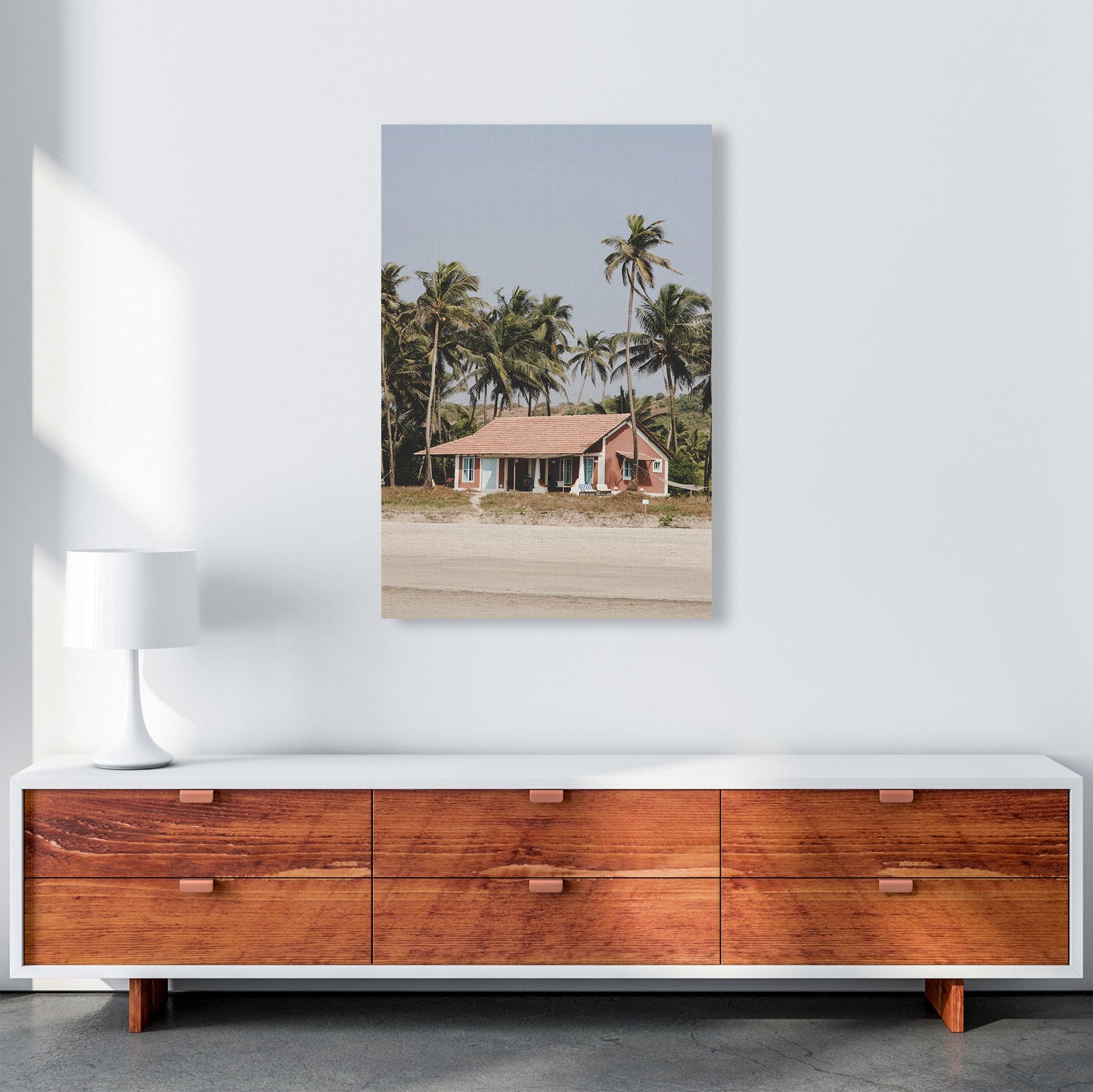 Avelena | Beach House Fotografie Druck von Victoria Frost