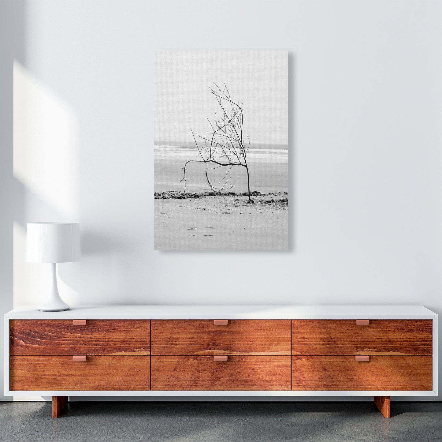 Avelena | Strand Skulptur Fotografie Druck von Victoria Frost