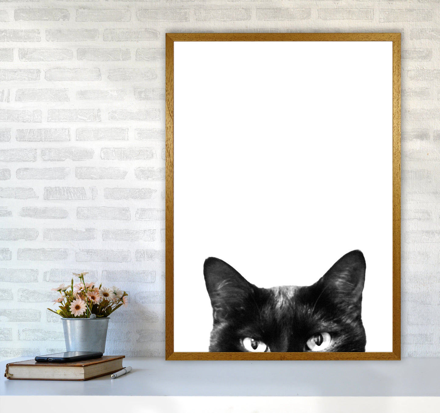 Avelena | Schwarze Katze Fotografie Druck von Victoria Frost