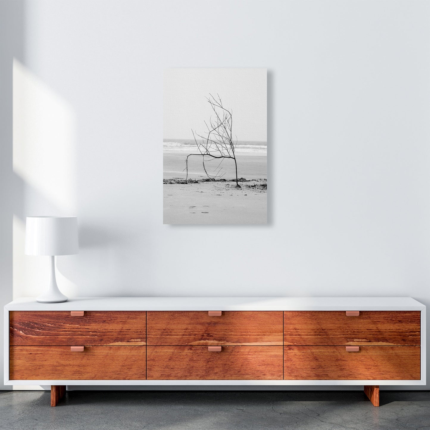 Avelena | Strand Skulptur Fotografie Druck von Victoria Frost