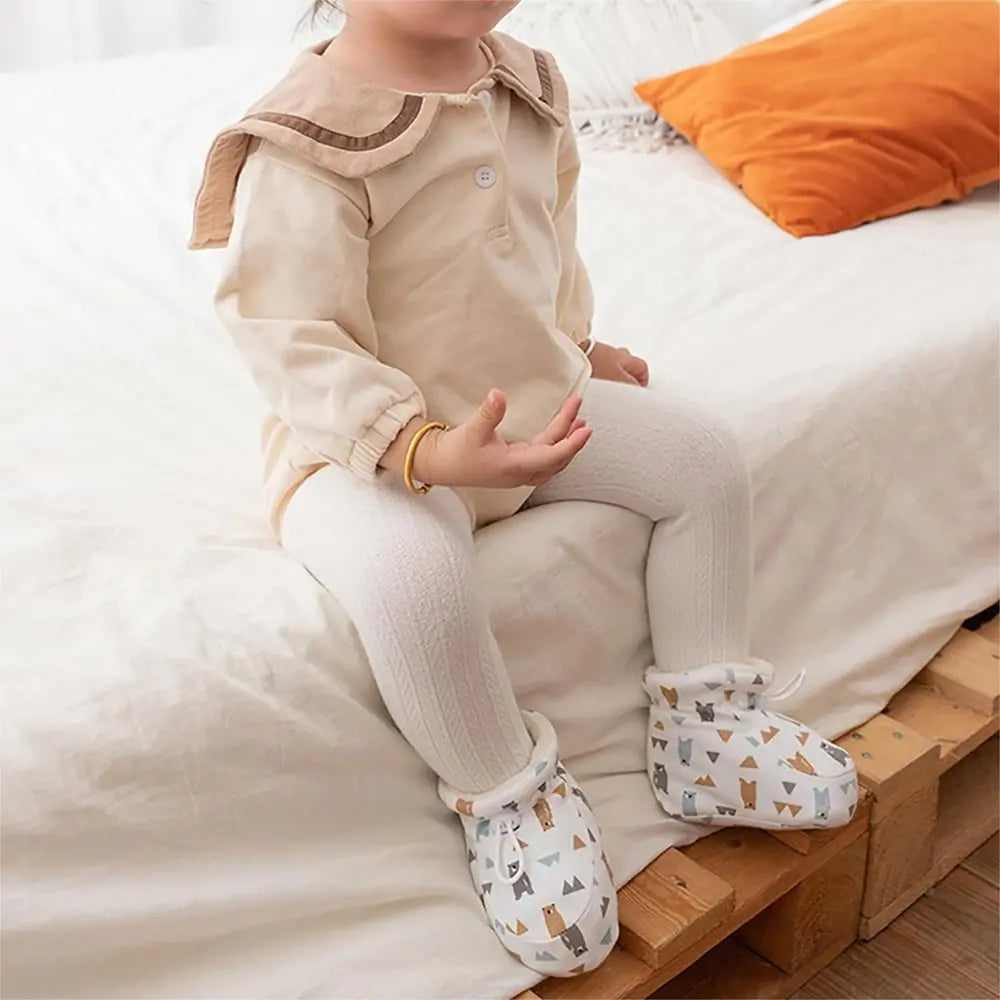 Avelena | Baby Winterstiefel mit Fell | Weich & Warm | Rutschfeste Sohle | 0–18 Monate | Verschiedene Designs