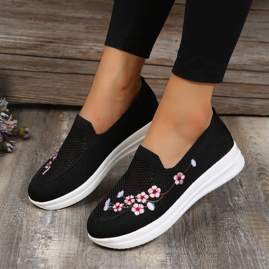 Slip-On-Schuhe mit Blumenstickerei