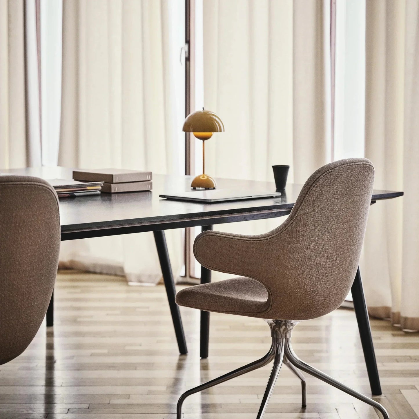 Avelena | Lunarglo | LED-Tischlampe