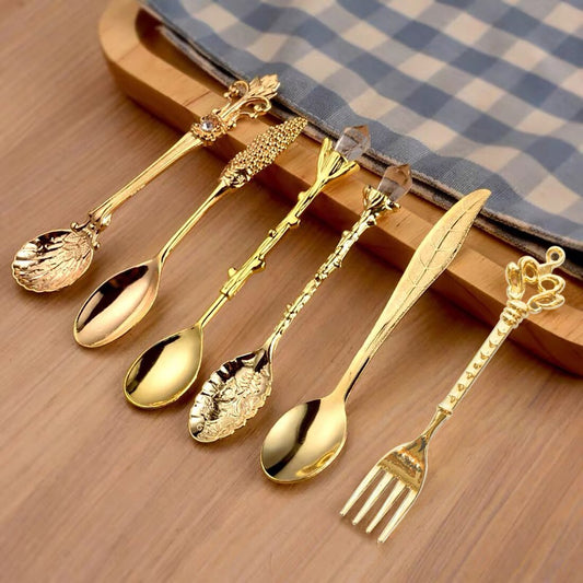 Avelena | Teelöffel-Set – Vintage geschnitzt – Retro-Zinklegierung – Dessert-Kaffeelöffel – Küchenbesteck