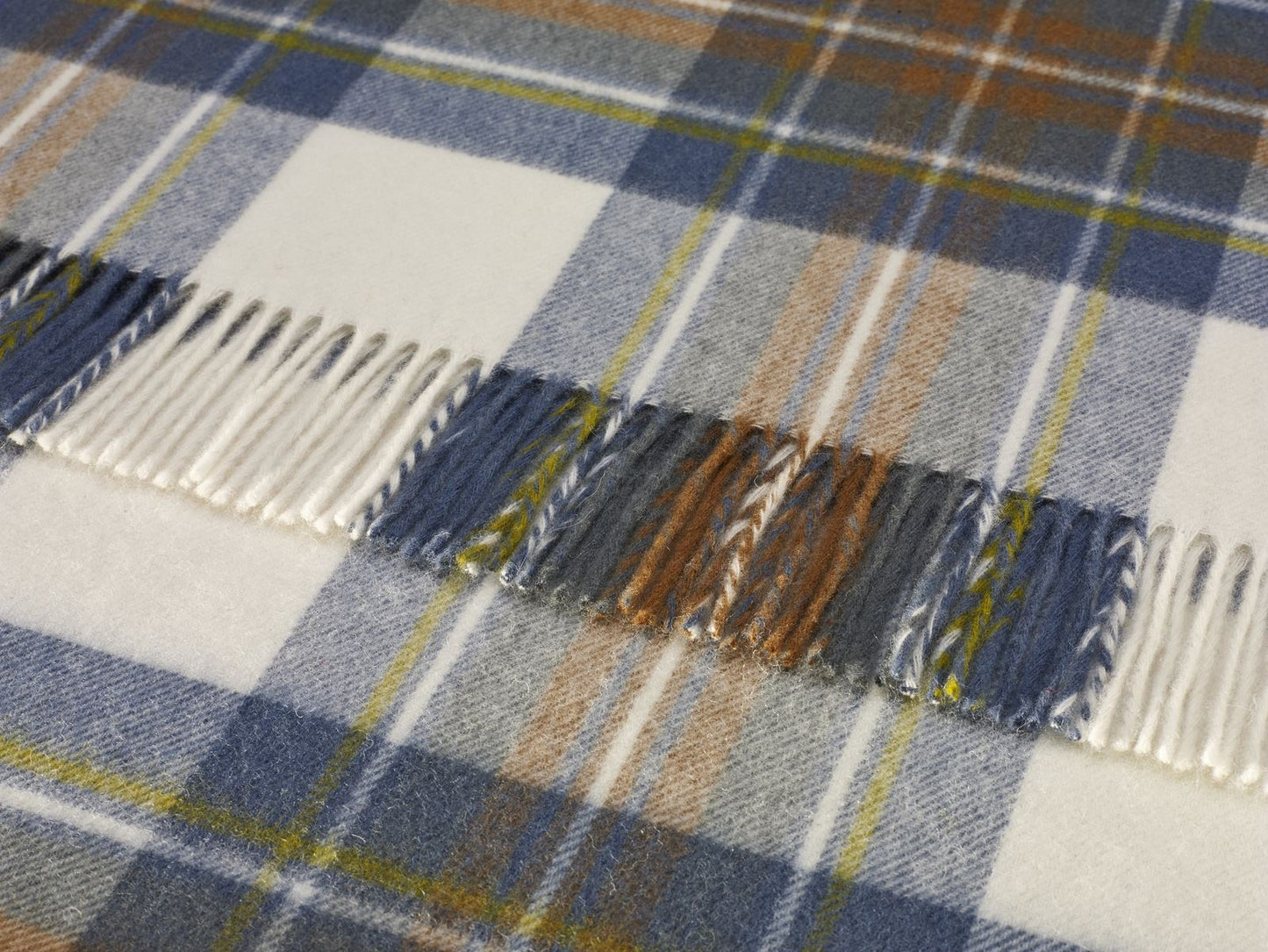 Avelena | Tartan Schafwollschal Gedämpftes Blau Stewart