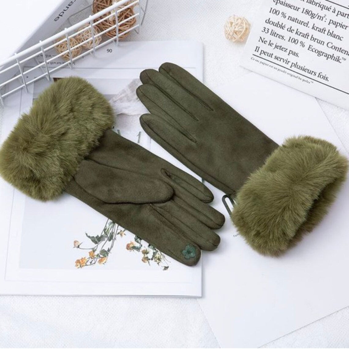 Avelena | Nikki Suede Handschuhe Klassisch & Stilvoll