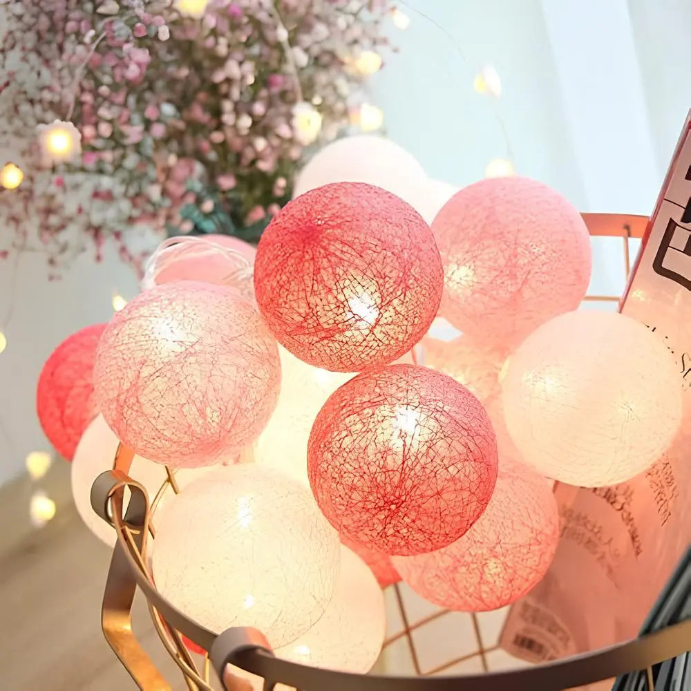 Avelena | Atmosphärische Ball-Lichterketten - LumaBreeze