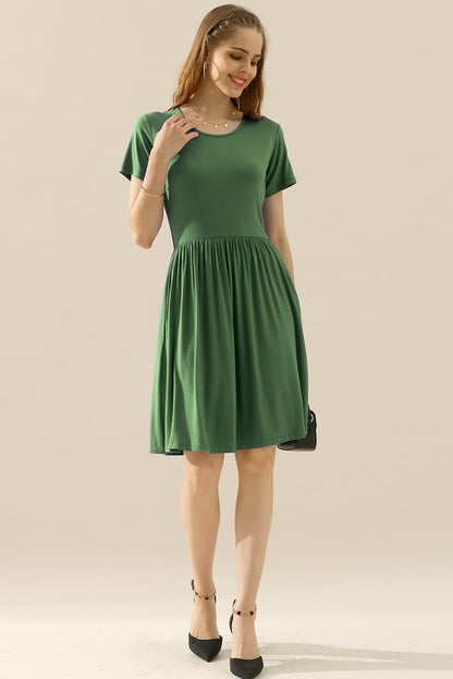 Avelena | Geripptes Kleid mit Taschen