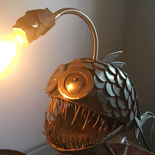 Avelena | Steampunk Anglerfischlampe