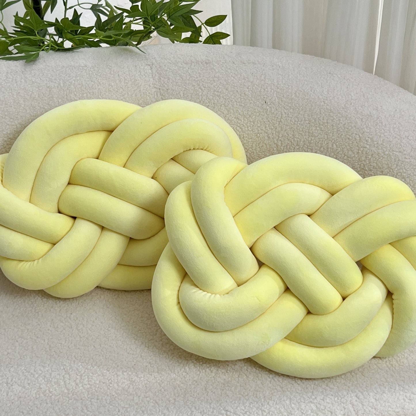 Avelena | Kissen Luxe Plüschkissen mit Knopfdesign