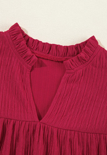 Avelena | Langärmeliges Kleid mit Rüschen und Einkerbungen