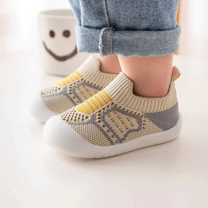 Avelena | Das beste Geschenk für das Baby - Rutschfeste Sockenschuhe für das Baby