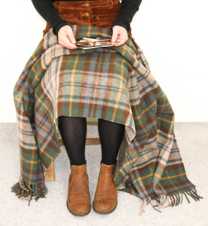 Avelena | Tartan Ren Wolle Teppich Antik Kleid Gordon