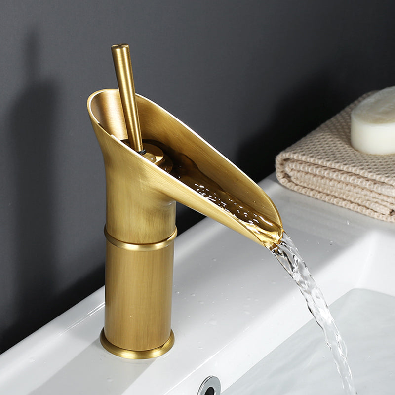 Avelena | CascadeFlow Luxe Wasserfall Becken Mischbatterie