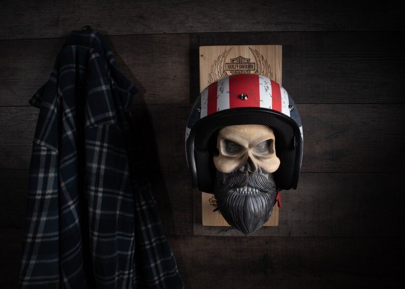 Avelena | Bearded Skull – Adler Schädel & Kreuz