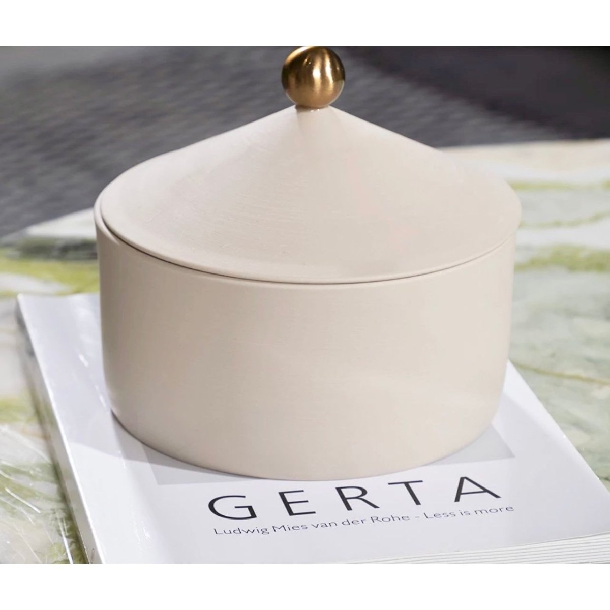 Avelena | Keramisches Aufbewahrungskerzengefäß mit Deckel