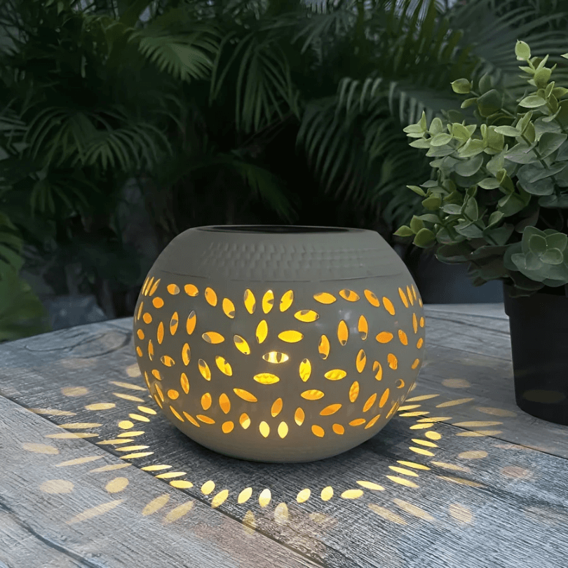 Avelena | Gepunktete Solar-Gartenleuchte Metall