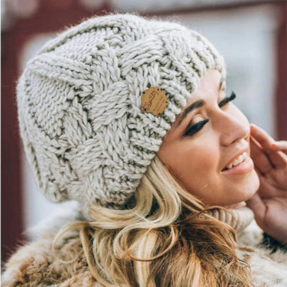 Avelena | Bequeme Strickmütze – Weicher Wollmix Winterbeanie