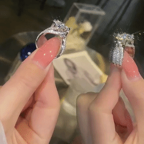 Avelena | 3-Karat Super Flash Moissanit Ring