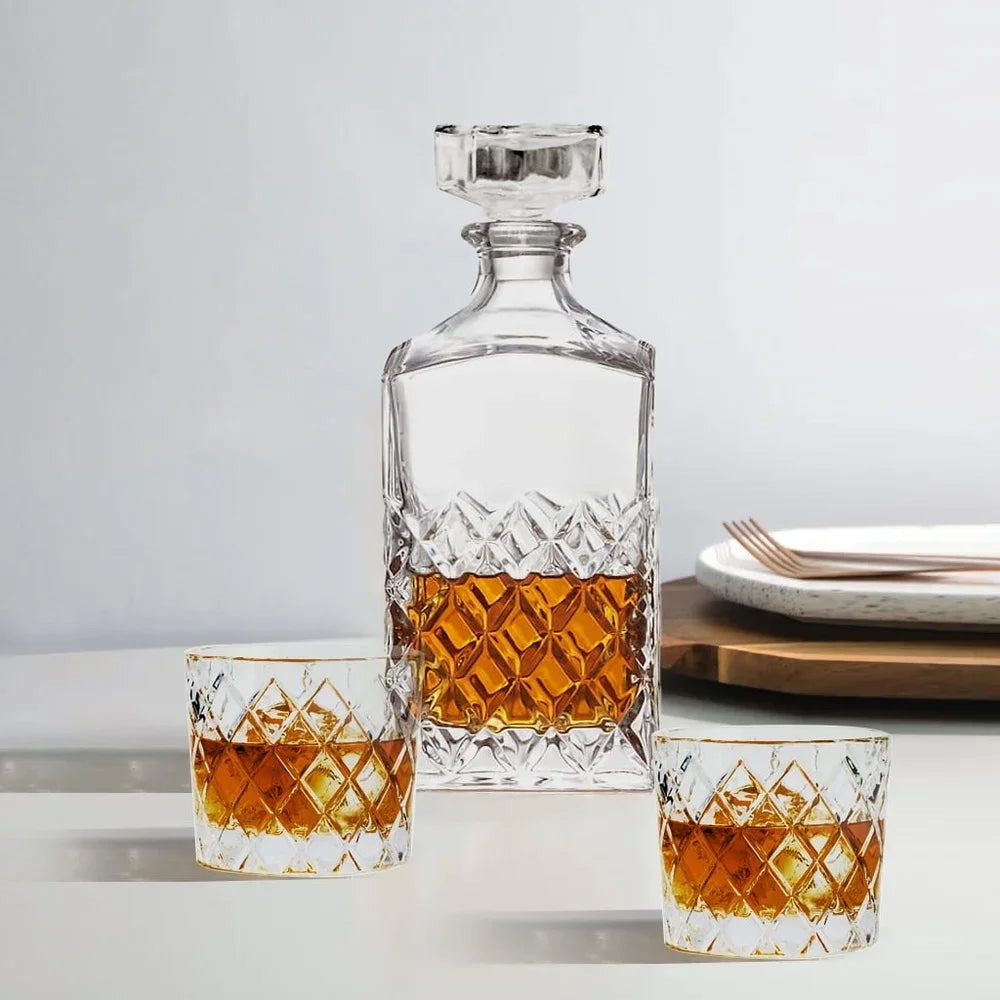 Avelena | Diamantgeschliffener klarer Glaskaraffe und DOF-Set langlebig spülmaschinenfest