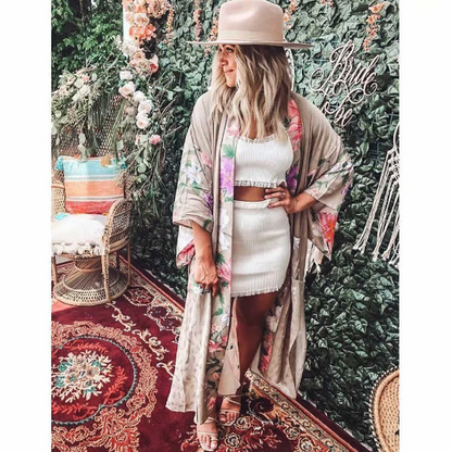 Errötender Boho-Kimono-Robe mit Blumendruck und Bindegürtel