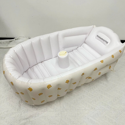 Avelena | SplashNest – Das mobile Badeparadies für dein Baby