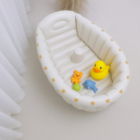 Avelena | SplashNest – Das mobile Badeparadies für dein Baby