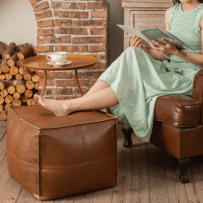 Avelena | SpaceSeat – Sitzplatz trifft Stauraum, perfekt versteckt!
