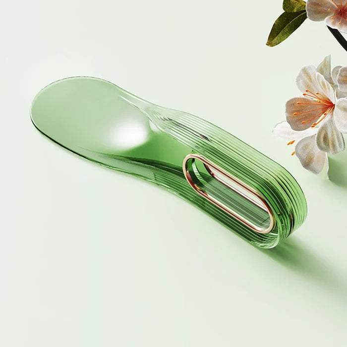 Avelena | Bett Tucker