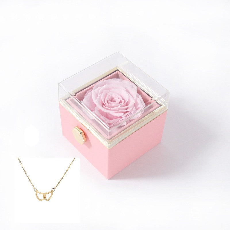 Avelena | 180° Roos Geschenkbox | Mit Gravierter Love Kette
