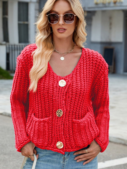 Avelena | Strickjacke mit Rundhalsausschnitt, Knöpfen und Taschen