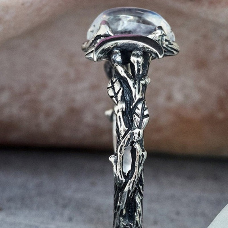 Avelena | Iris Mondstein Statement Ring Machen Sie Einen Gewagten Eindruck