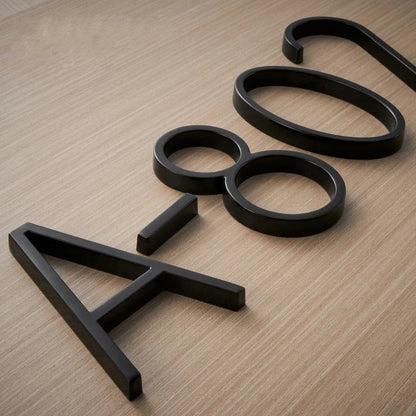 Avelena | Hannah Schwarze Hausnummern