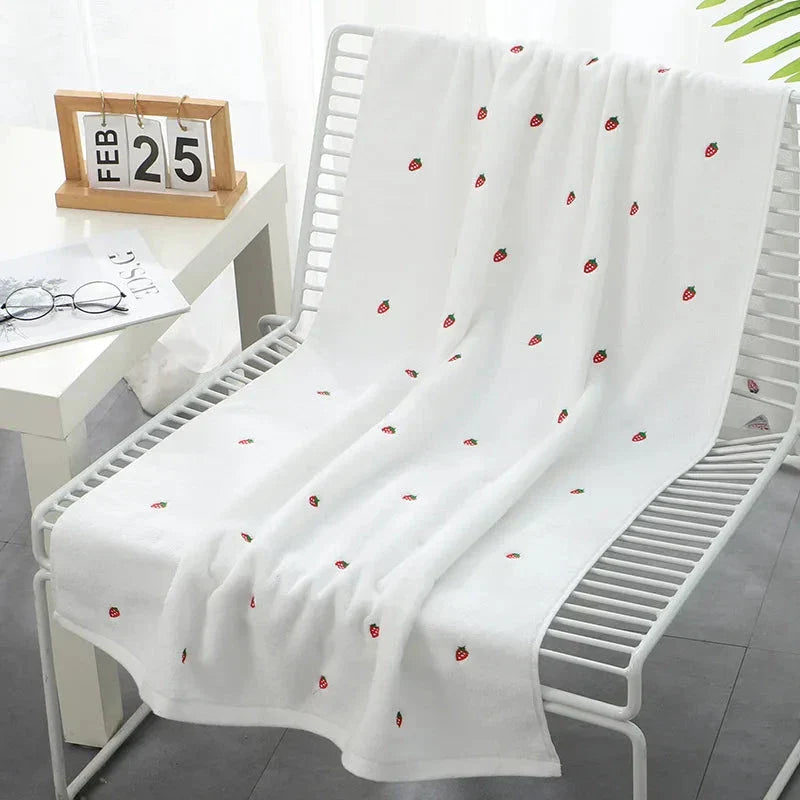 Avelena | Erdbeere Badetücher