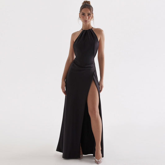 Ärmelloses, rückenfreies Abend-Maxikleid aus glänzendem Satin mit hohem Schlitz – Schwarz