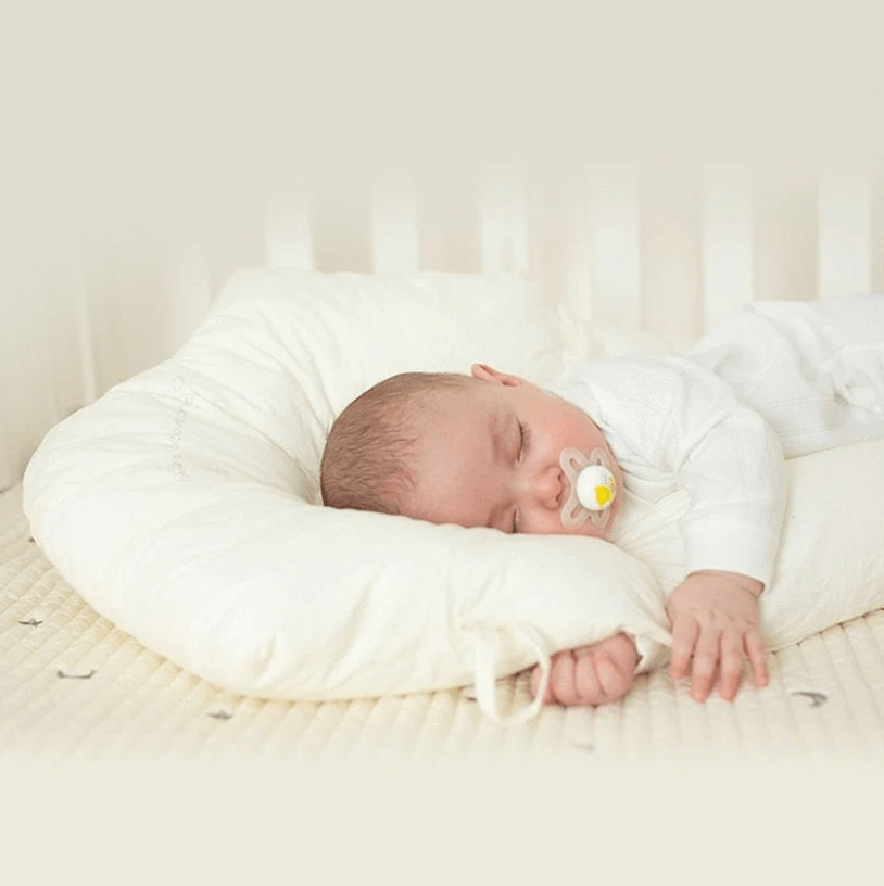 Avelena | Babyhug Schlaf Baby Kissen