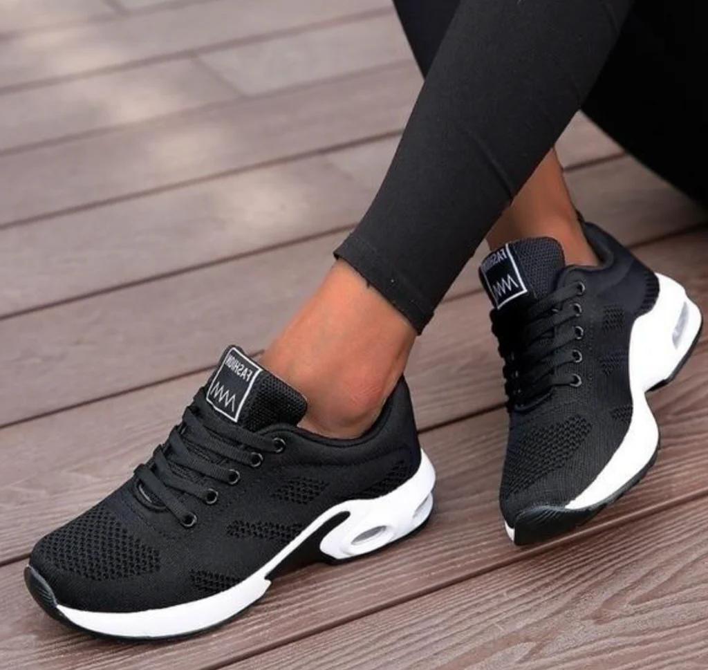 Avelena | Die bequemsten orthopädischen Schuhe von 2025!