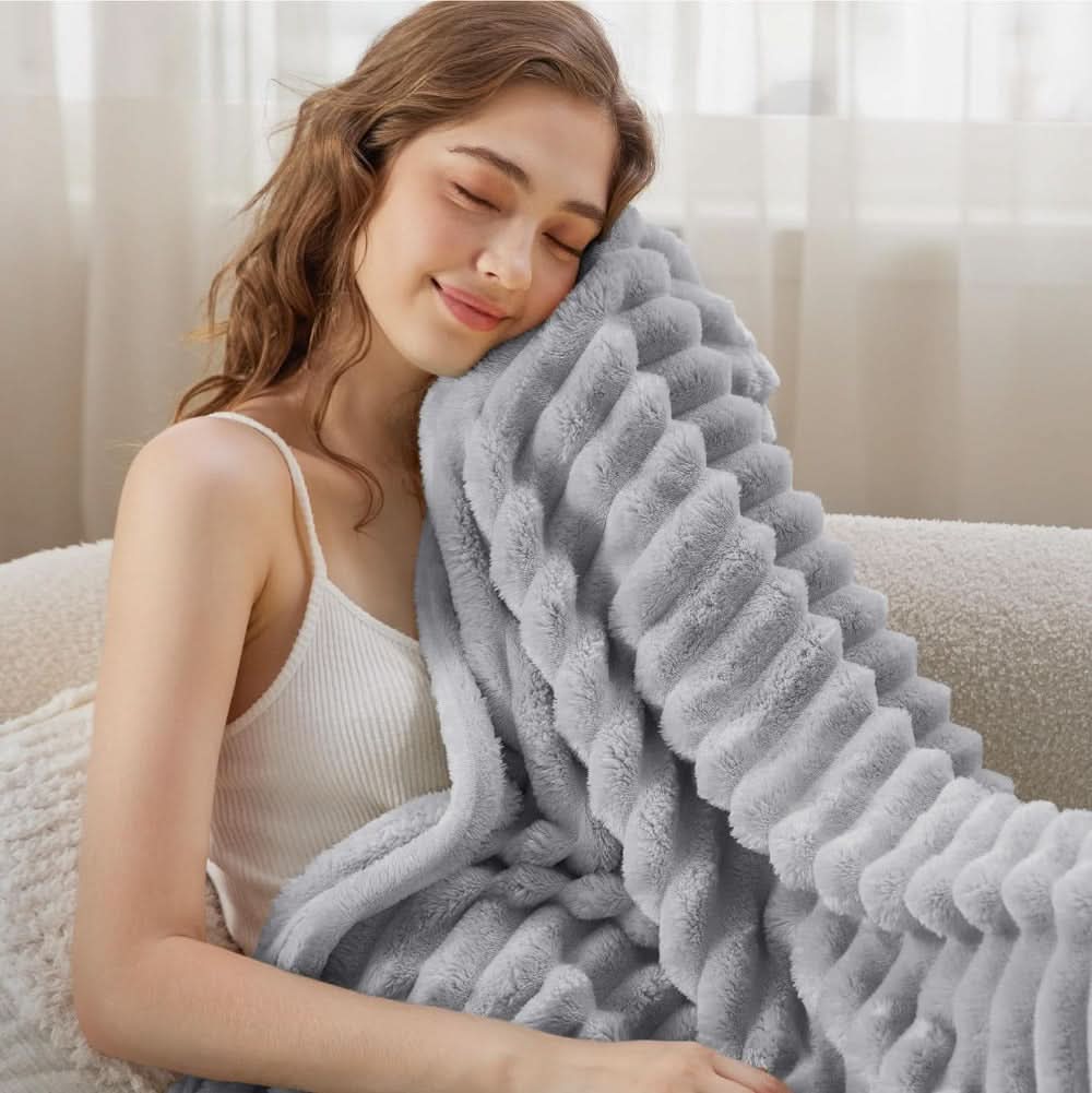 Avelena | EILA -  Kuscheldecke „Cloud Nine“