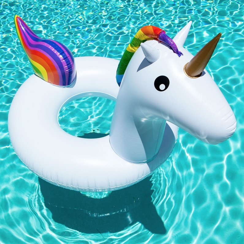 Avelena | Aufblasbarer Einhorn-Schwimmreifen