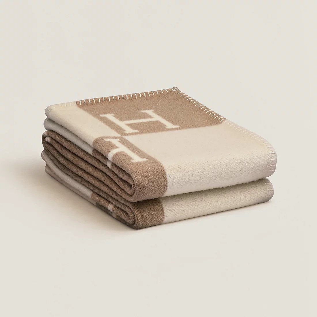 Avelena | Isabelle Chic Wool Cashmere Blanket