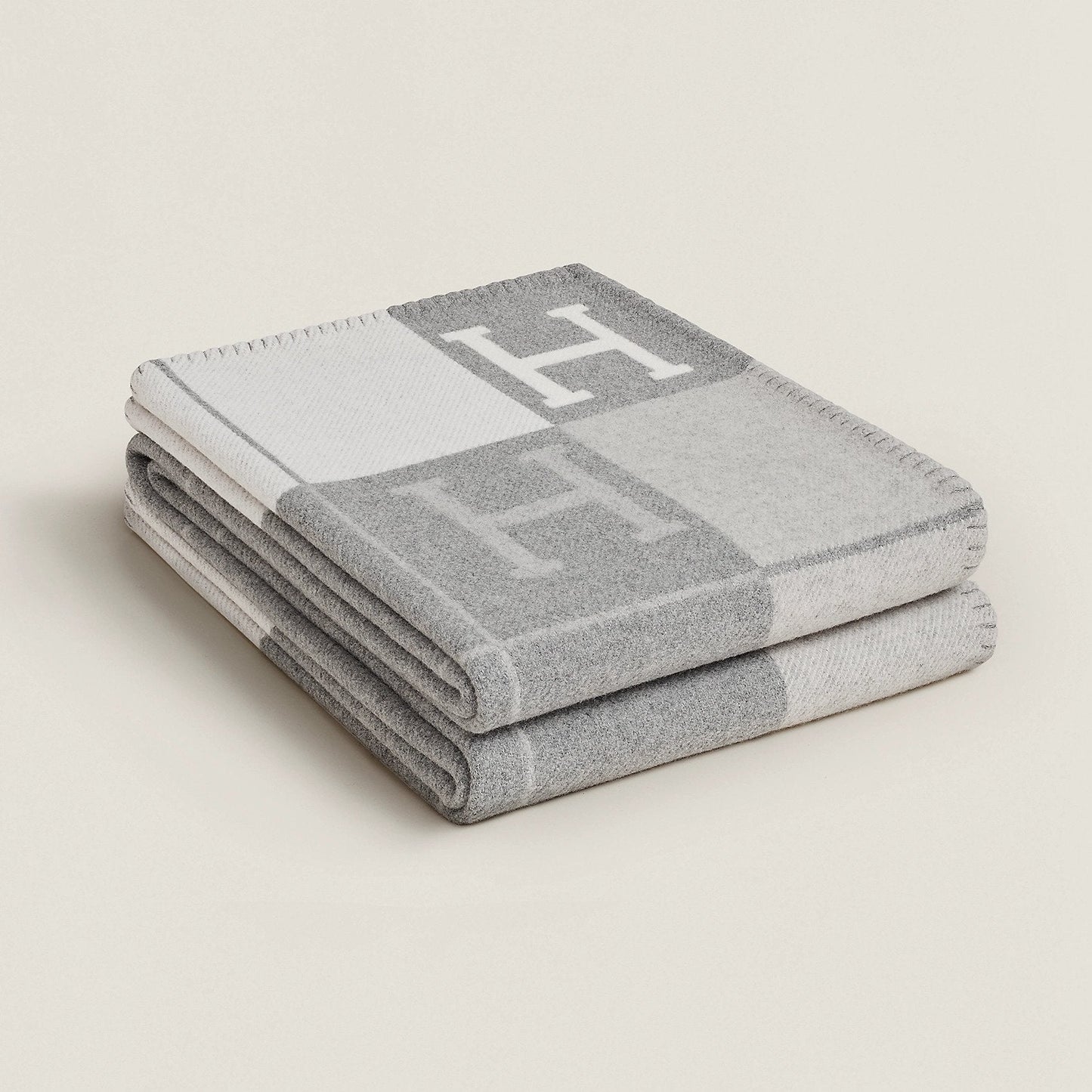Avelena | Isabelle Chic Wool Cashmere Blanket