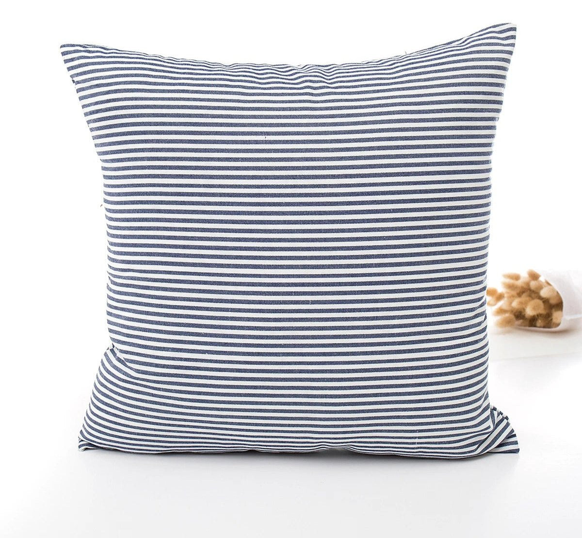 Avelena | Stilvolle Marbreluxe Kissenhülle Moderne Streifen Kissenhülle für Elegante Interieurs