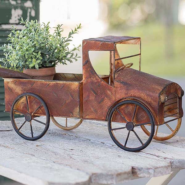 Avelena | Rostige Antike Inspirierte Pickup-Truck