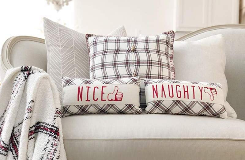Avelena | Naughty Or Nice Kissen Set