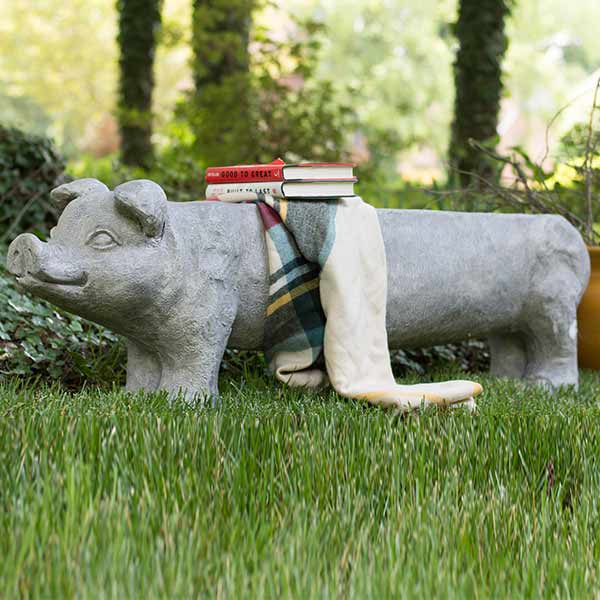 Avelena | Gross Eklectic Pig Gartenbank