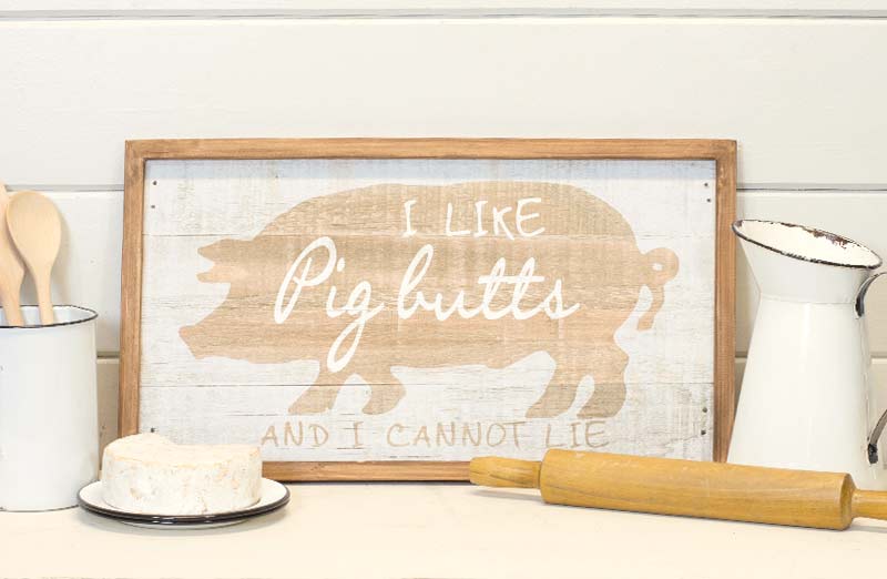 Avelena | Distressed Wood Pig Butts Schild